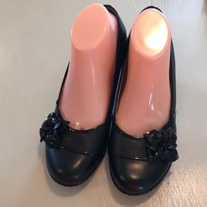 Size 9 black Softshoe leather heeled pumps